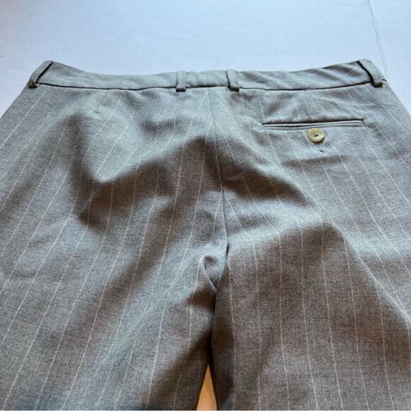 Banana Republic Women's Dress Pants Gray with fine white stripe Size 10 - Picture 9 of 9